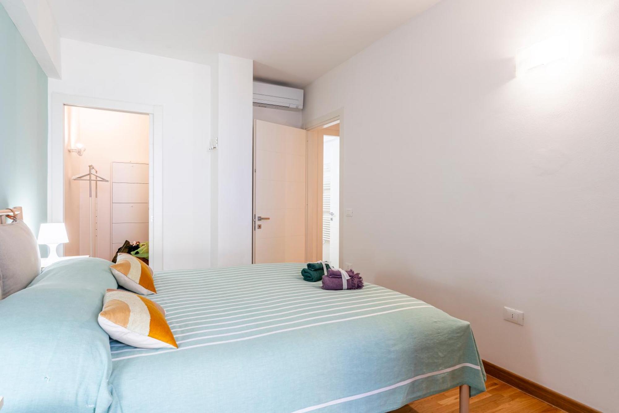 Piazza Cavallotti & Mercato Centrale Apartment! Ліворно Екстер'єр фото