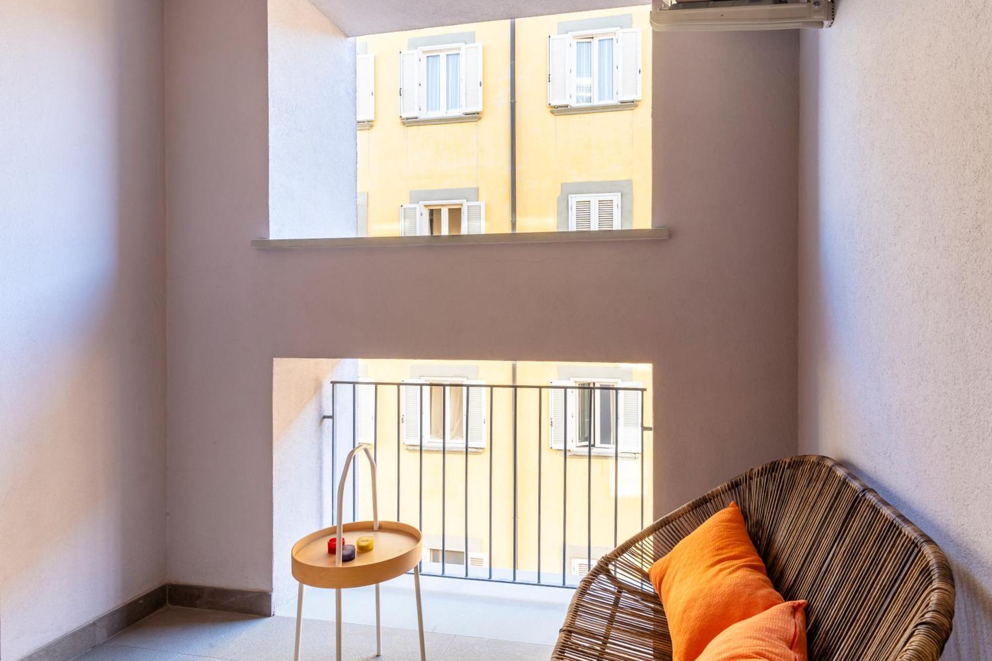 Piazza Cavallotti & Mercato Centrale Apartment! Ліворно Екстер'єр фото